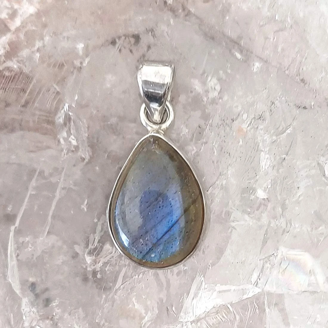 Labradorite drop pendant on 925 Stainless steel