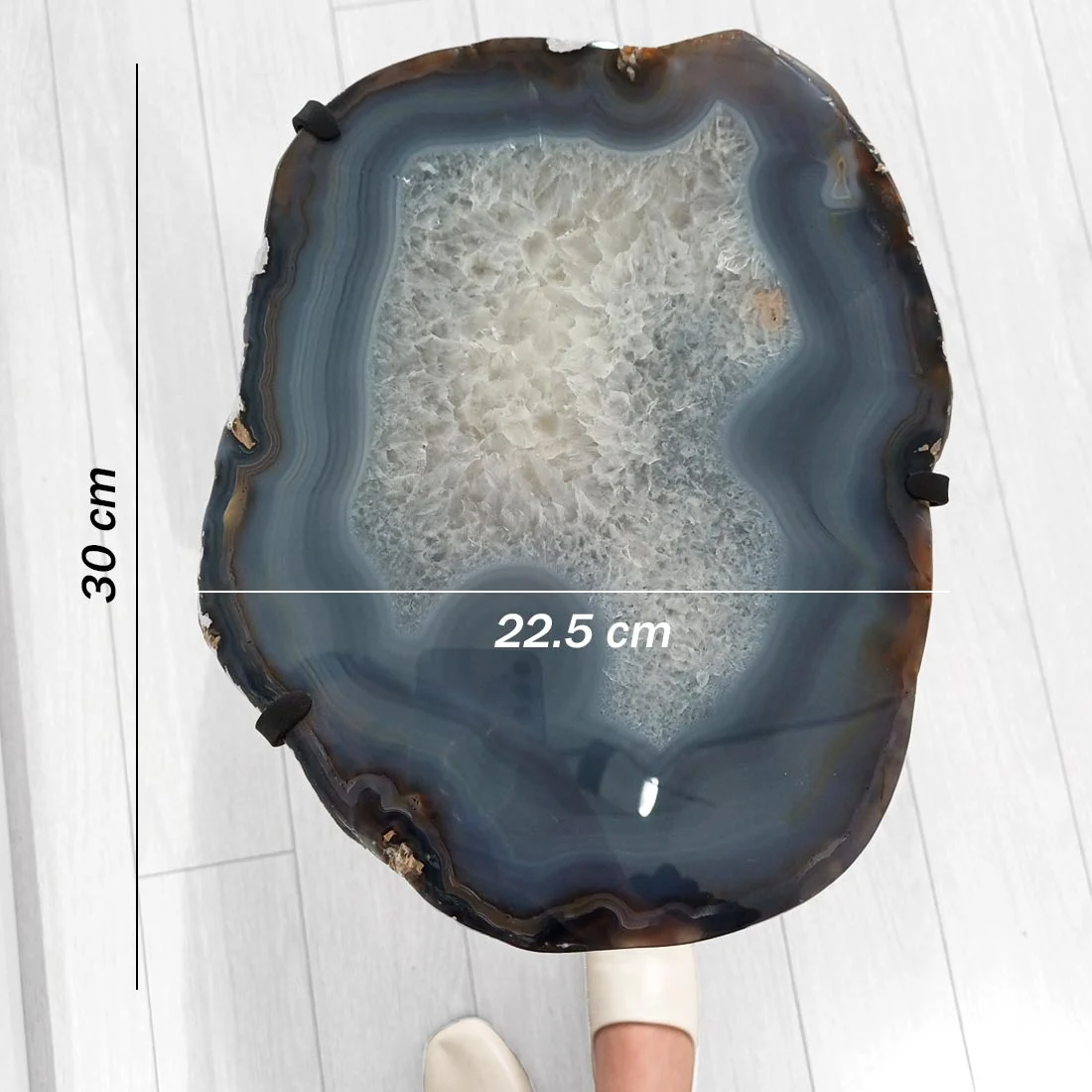Agate Table with Metallic Base - Image 2